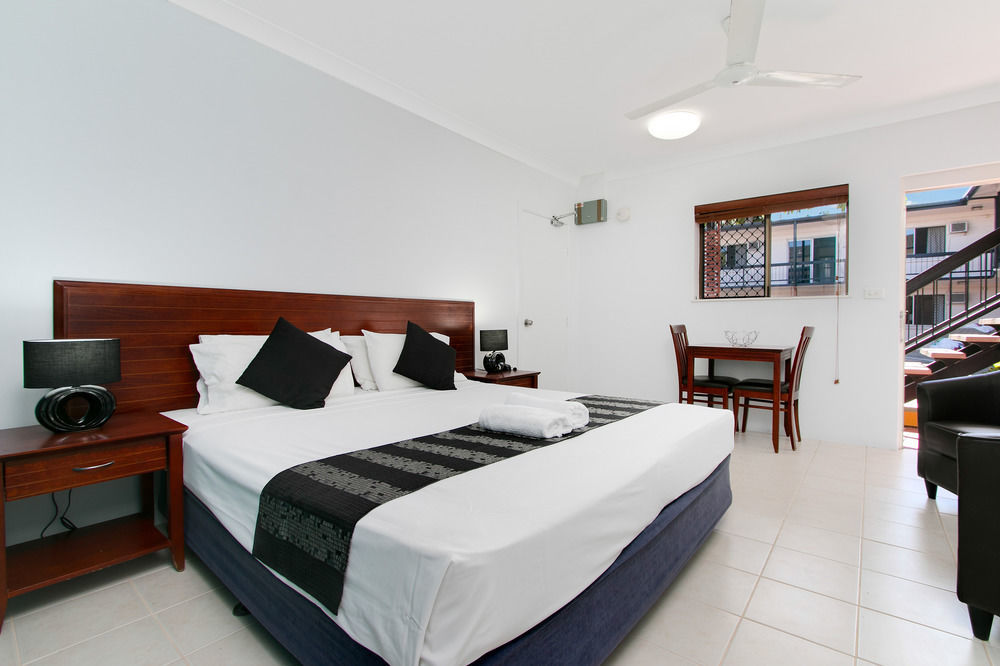 Cairns City Palms Екстер'єр фото